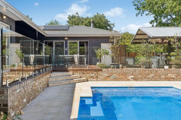 Silvervale blossoms: Murrumbateman property reborn as a modern country masterpiece image